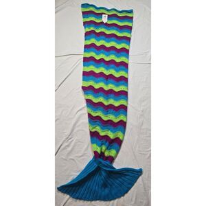 LAGHCAT Mermaid Tail Blanket - Crocheted - NWT